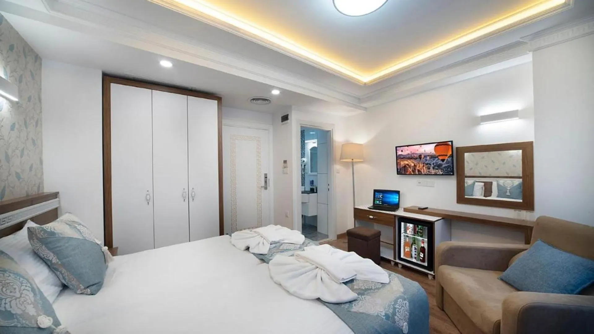 Room In Guest Room Istanbul Guest house